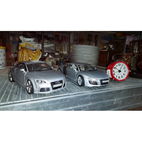 484 - Burago Audi TTRs, Maisto Audi R8. Scale 1:16