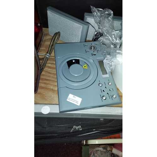 732 - Micro CD System With Radio And USB. Tested And Working