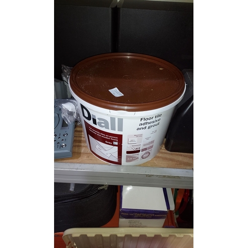 733 - Tub Of Floor Tile Adhesive And Grout 14.6Kg