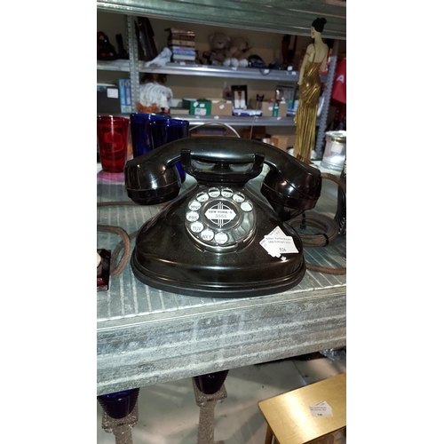 526 - Vintage Dial Up American Telephone