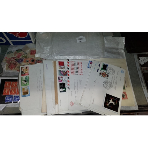 585 - Package Of Letters And Stamps