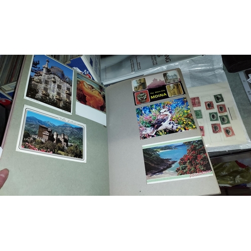 589 - Large Folder Of Various Postcards