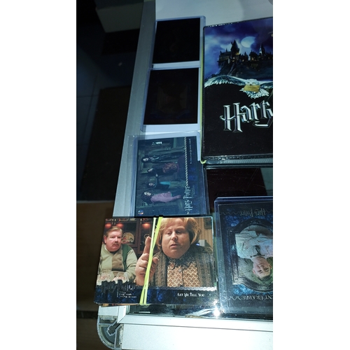 592 - Harry Potter (Usa Trading Card Set) With Binder + 2 X Promo Card, Also Includes Gold Stamp Version L... 