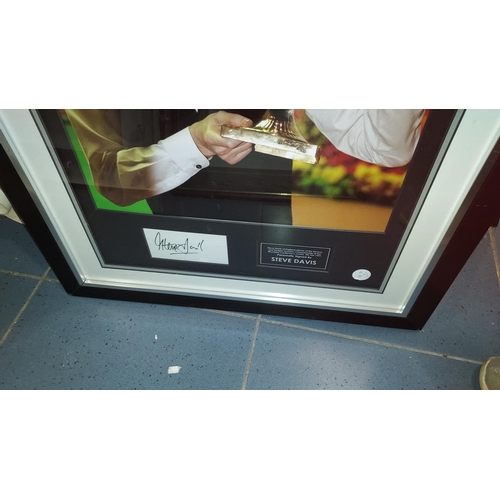 107 - Framed Steve Davies Presentation Picture Signed