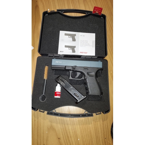 365 - Retay G17 Blank Firing Pistol In Case With Accessories