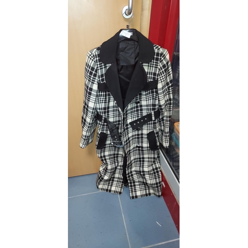 20 - Robell Chequered Jacket With Belt. Lining Needs Repairing