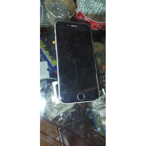 299 - iPhone 6 Model A1586 Working No Charger