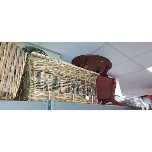 60 - Large Wicker Trunk