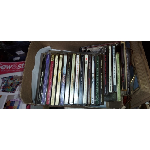 693 - Selection Of Music CD's Lionel Ritchie, Fleet Mac, War Of Worlds Etc Plus Bag Of Pop Music Books