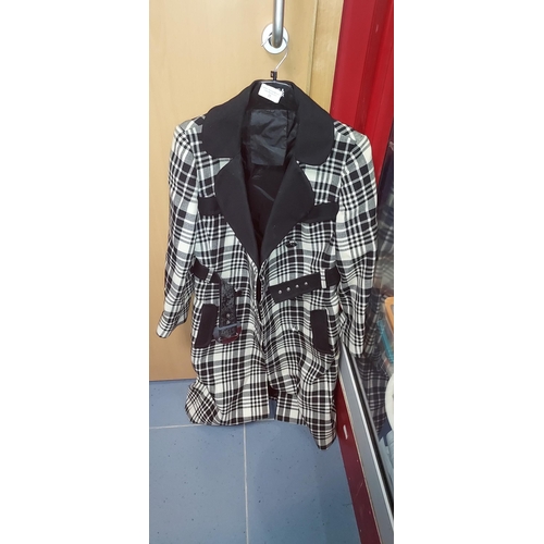 22 - Robell Chequered Jacket With Belt. Lining Needs Repairing