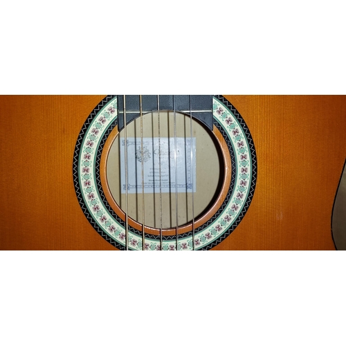 32 - Spanish Accoustics Guitar