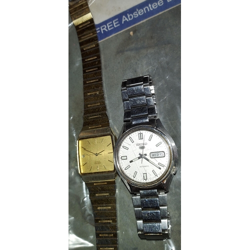 394 - 2 Seiko Gents Wrist Watches 1 X Quartz Gold Plated 1980'S 1 X Fully Automatic With White Dial 1970'S... 