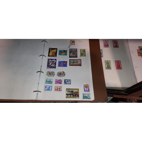 591 - Stanley Gibbons Stamp Album + Many Stamps