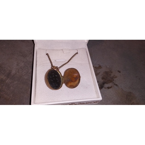 370 - Antique Agate Locket With Chain