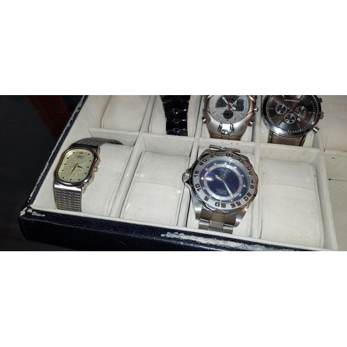 270 - Leatherette Hinged Watch Box With 5 Working Watches Including Seiko