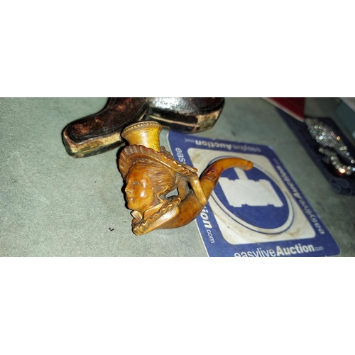 347 - Meerschaum Pipe Of Victorian Lady With Hat And Amber Handle. Case Shows Age, Hinges Broken