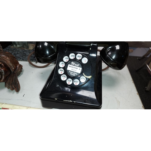 492 - Vintage Dial Up Telephone, Shows Age