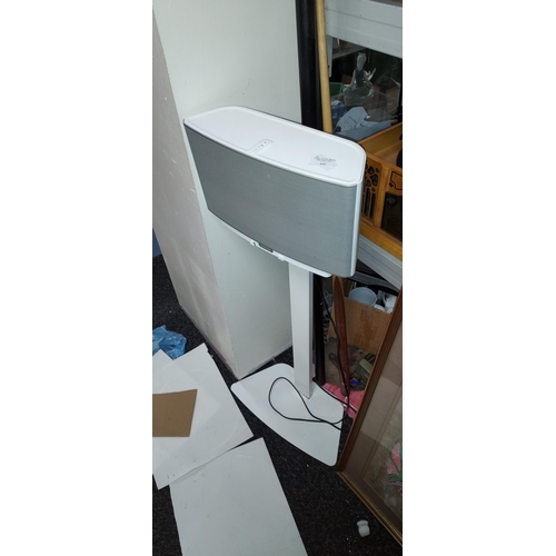 652 - Sonos Play 5 Speaker On Stand Working