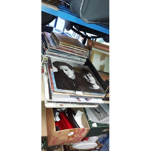 80 - Large Stack Of Lp Records Including Olivia Newton John, Johnny Cash, Pj Proby, Bj Thomas