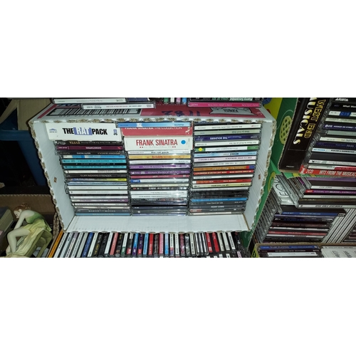 225 - Large Quantity Of Cd'S