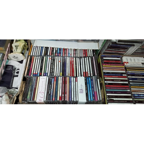 225 - Large Quantity Of Cd'S