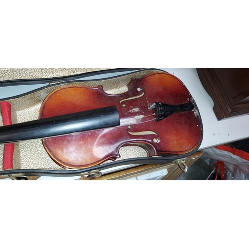 413 - Violin In Case