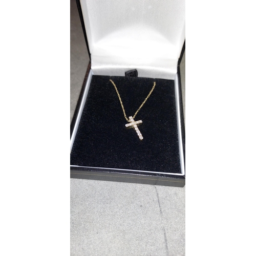 324 - 9Ct Gold Cross On Chain