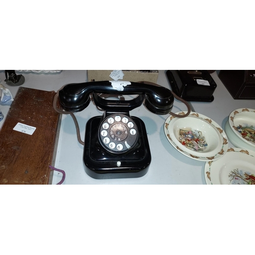 477 - Vintage Dial Up Telephone