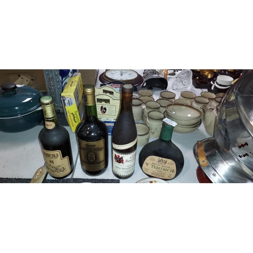 497 - 4 Bottles Of Wine Including 1978 Fitou, Guvee, Bois Gourmand, 1982 Riesling, 1984 White Greek Tsanta... 