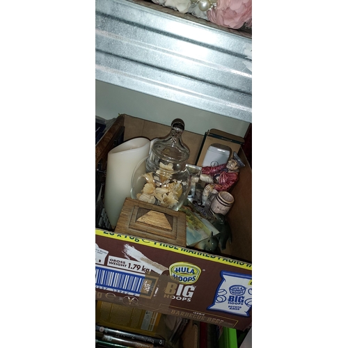 567 - Box Of Assorted Items