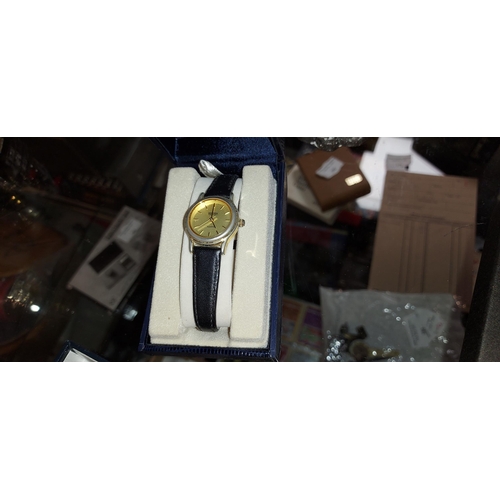 270 - Sekonda Ladies Watch With Leather Strap In Box