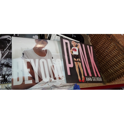 590 - 4 Calendars, Beyonce, Pink, Cher Lloyd And Marilyn Monroe