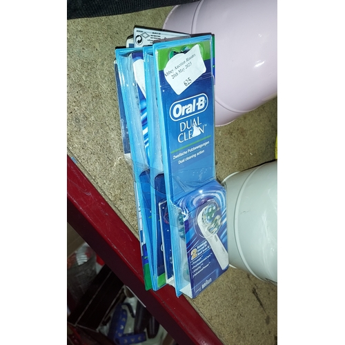 625 - 6 X Oral B Dual Clean Heads In Packaging