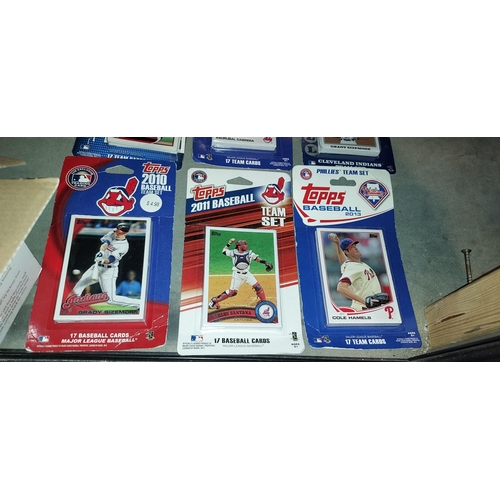 382 - Box With 6 Baseball Sets Of Trading Cards All Mint