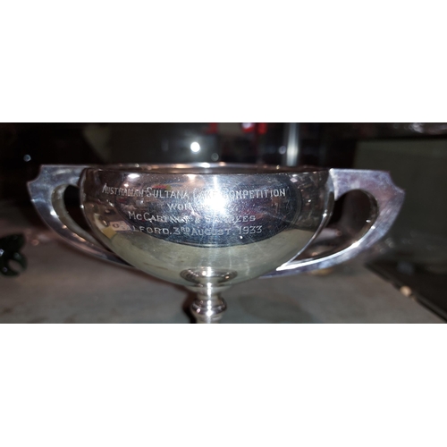 352 - 1932 Solid Silver Trophy With Australian Map & Engraving On Side Approx. 156.3gms