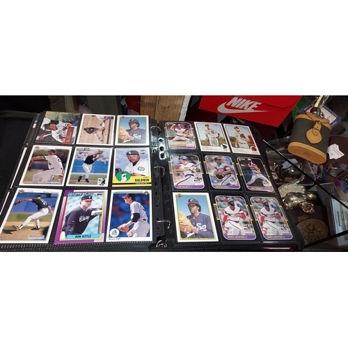 300 - Folder Containing 530 Baseball Cards Cardinals - Ny Mets - White Sox, Padres, Orioles All Mint