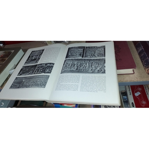 6 - Donatello First Edition Book And Roman Portraits Book