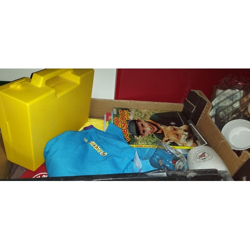 623 - Box Of Cub & Scout Items