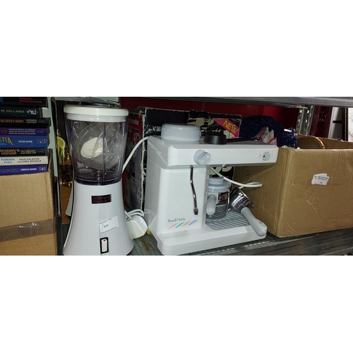 655 - Russell Hobbs Blender Plus A Café Expressor Machine Both Boxed