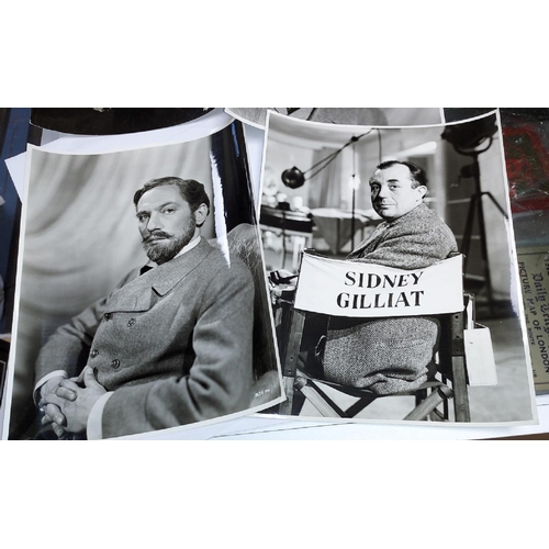 567 - Selection Of Old Black And White Photo'S Of Actors Some By Mr Gilbert And Mr Sullivan