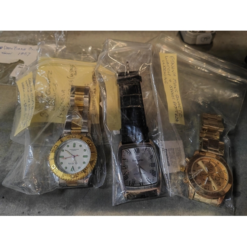 375 - 3 Quartz Mens Watches, 2 Geneva And 1 Eco Series All Working With Spare Batteries