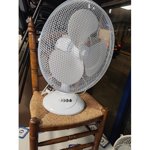 54 - Desk Fan