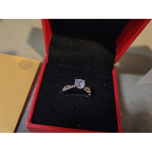 391 - Moissanite 1 Carat Dress Ring With Certificate