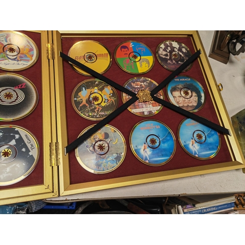 425 - Queen Gold Cd 20 Disc Set With Framed Shaped Storage Case