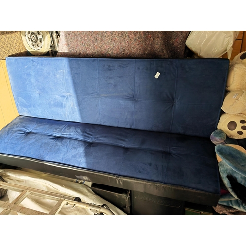 28 - Cloth Bed Settee