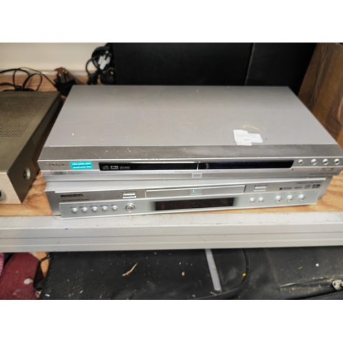 663 - Sony Dvd Recorder Plus A Toshiba Dvd Player No Remote Controls