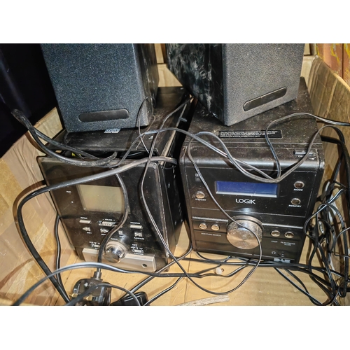 664 - 2 Working Cd Players