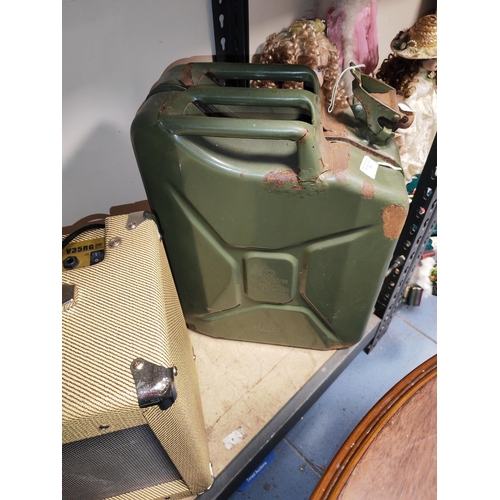 26 - Mod Jerry Can 1952 + 20Ltr Petrol Can