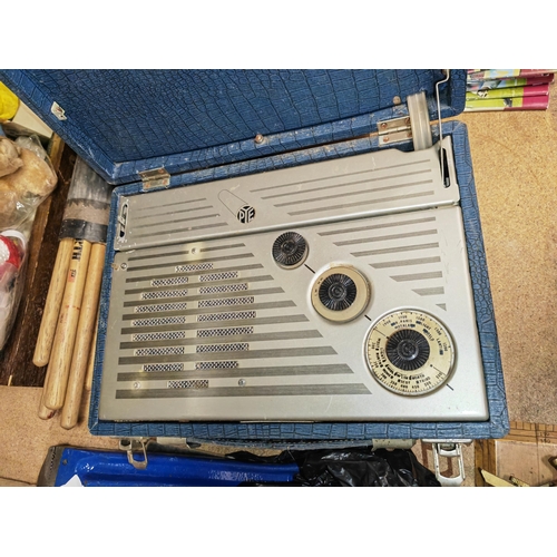 168 - Old Pye Radio In Case