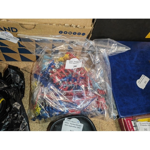 Lot 206       